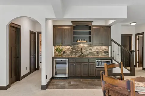14 Beebe Avenue Mendota Heights MN 55118