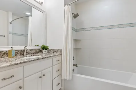 14 Beebe Avenue Mendota Heights MN 55118