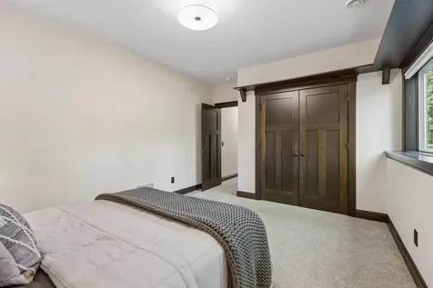 14 Beebe Avenue Mendota Heights MN 55118