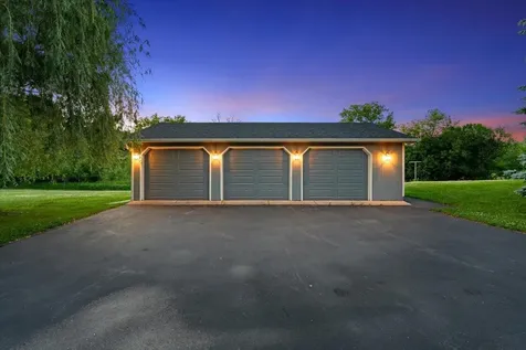 1200 Game Farm Circle Minnetrista MN 55364