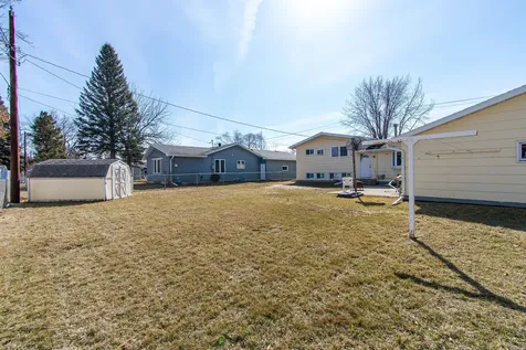 1406 24th Avenue S Moorhead MN 56560