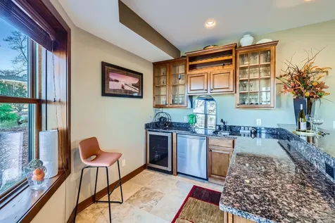 19900 Cottagewood Road Deephaven MN 55331
