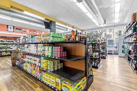 664 Grand Avenue Saint Paul MN 55105