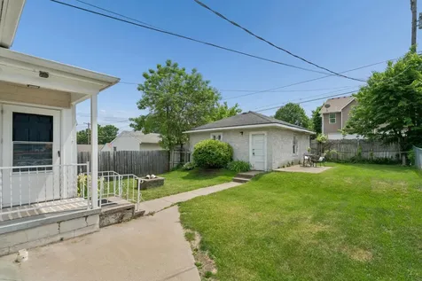 950 Hawthorne Avenue E Saint Paul MN 55106