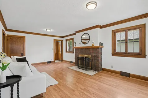 950 Hawthorne Avenue E Saint Paul MN 55106