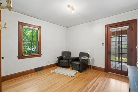 950 Hawthorne Avenue E Saint Paul MN 55106