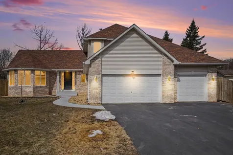2431 Tevlin Court E Maplewood MN 55119