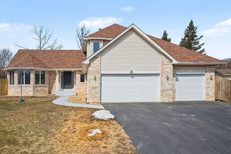 2431 Tevlin Court E Maplewood MN 55119