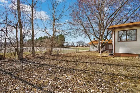 2270 397th Avenue NE Stanchfield MN 55080