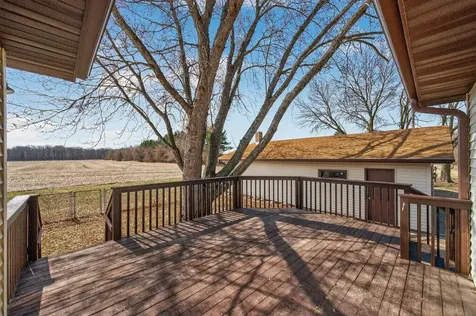 2270 397th Avenue NE Stanchfield MN 55080