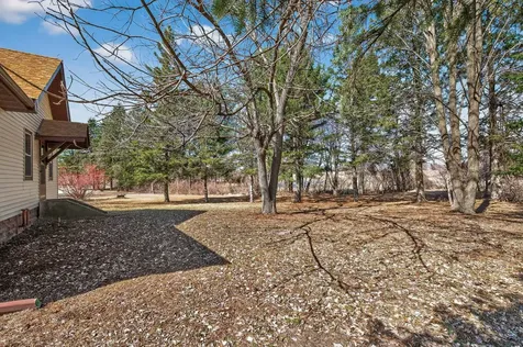 2270 397th Avenue NE Stanchfield MN 55080
