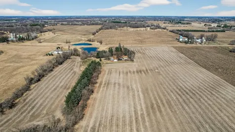 2270 397th Avenue NE Stanchfield MN 55080
