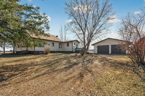 2270 397th Avenue NE Stanchfield MN 55080