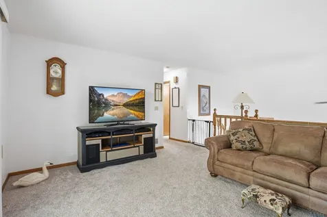 7230 38th Street N Oakdale MN 55128