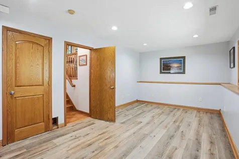 7230 38th Street N Oakdale MN 55128