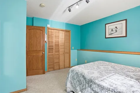 7230 38th Street N Oakdale MN 55128