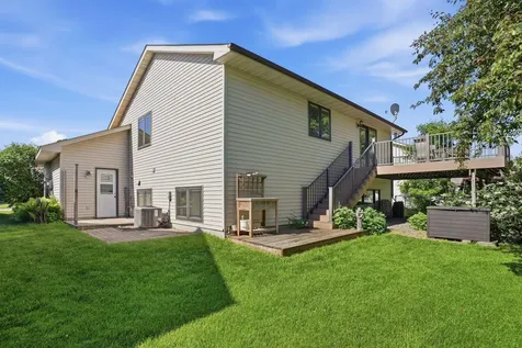 7230 38th Street N Oakdale MN 55128