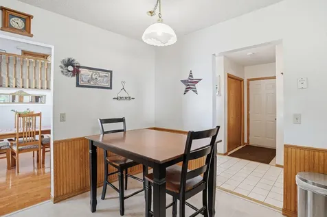 7230 38th Street N Oakdale MN 55128