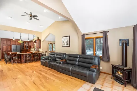 4512 Boulder Dam Road Duluth MN 55803
