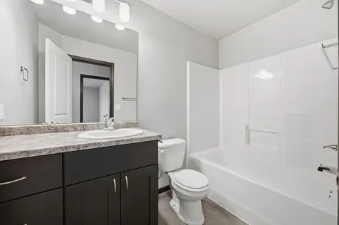 1119 29th Avenue W West Fargo ND 58078