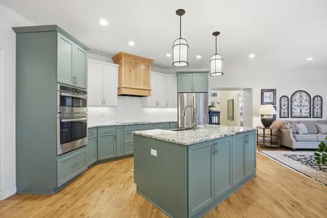 818 Rania Way W West Fargo ND 58078