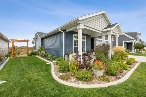818 Rania Way W West Fargo ND 58078
