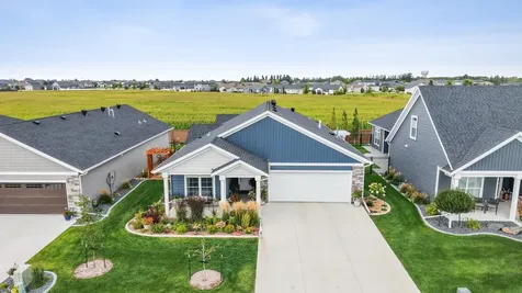 818 Rania Way W West Fargo ND 58078