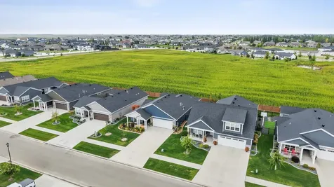 818 Rania Way W West Fargo ND 58078