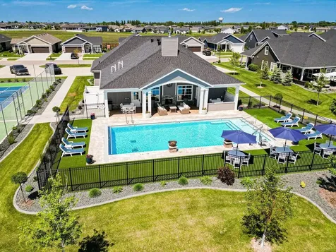 818 Rania Way W West Fargo ND 58078