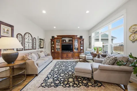 818 Rania Way W West Fargo ND 58078