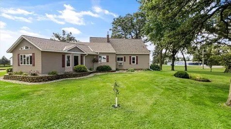 11462 Highway 15 Brownton MN 55312