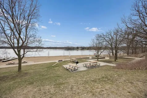 6565 Cherokee Trail W Eden Prairie MN 55344