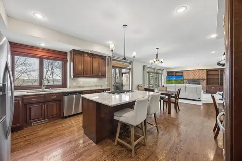 6565 Cherokee Trail W Eden Prairie MN 55344