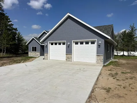 706 11th Street NW Perham MN 56573