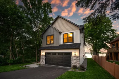 2006 Shorewood Lane Mound MN 55364