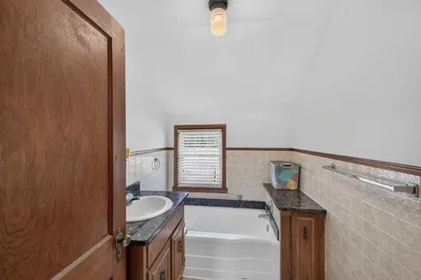 2209 6th Street NW Austin MN 55912