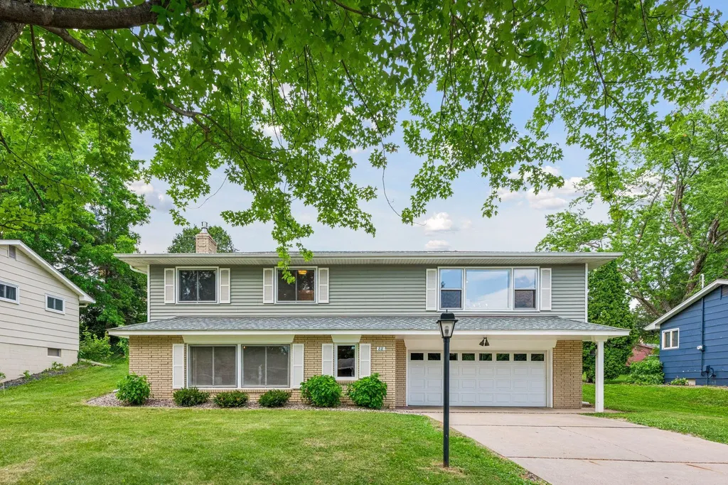 88 Battle Creek Place Saint Paul MN 55119
