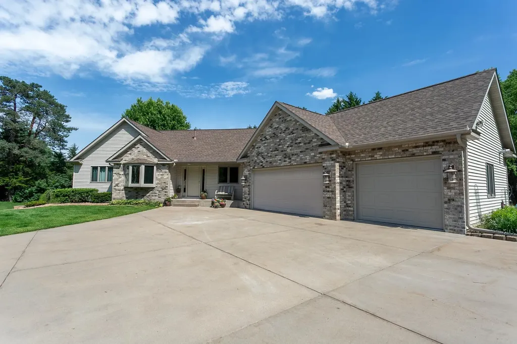 17162 Red Wing Boulevard Hastings MN 55033