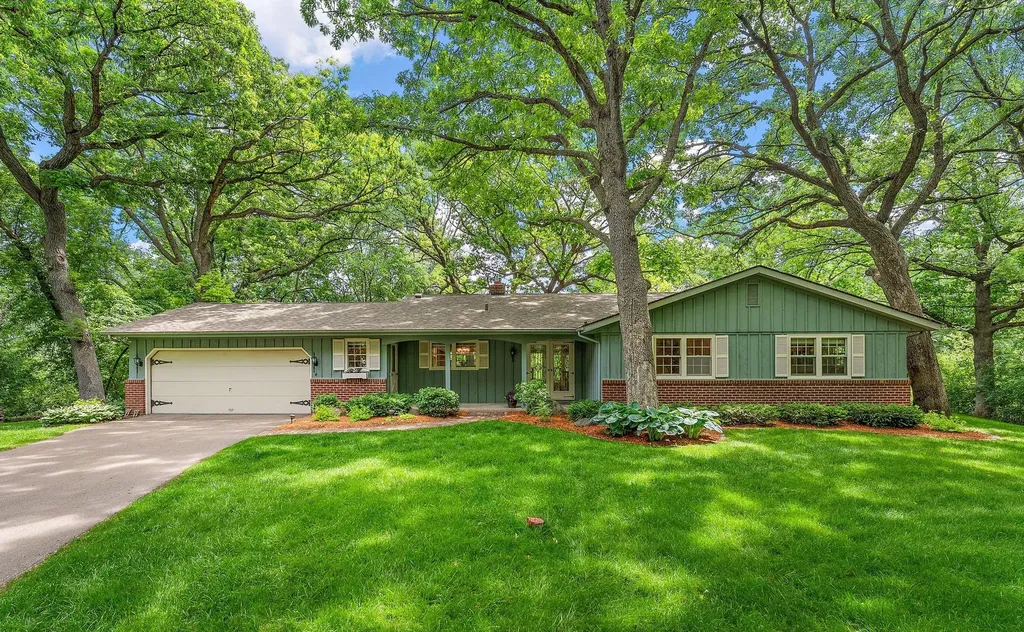 13040 132nd Street W Apple Valley MN 55124