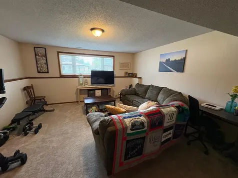 1305 14th Avenue N Wahpeton ND 58075