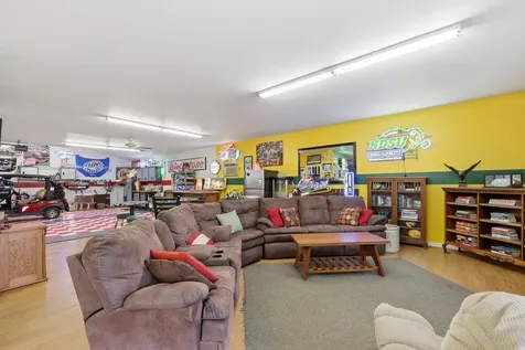 404 2nd Avenue NE Hillsboro ND 58045