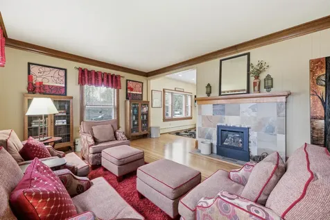 404 2nd Avenue NE Hillsboro ND 58045