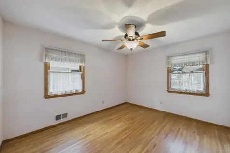 1802 Malvern Street Roseville MN 55113