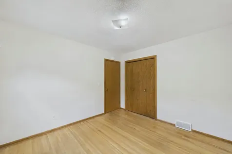 1802 Malvern Street Roseville MN 55113