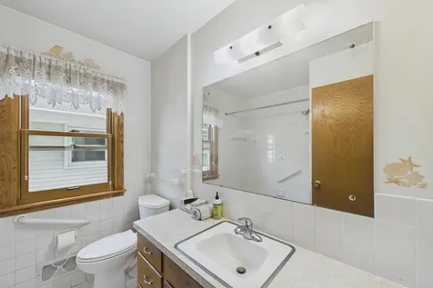 1802 Malvern Street Roseville MN 55113