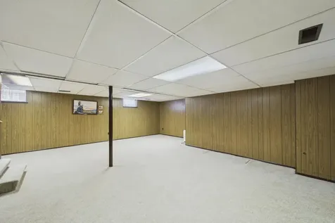 1802 Malvern Street Roseville MN 55113