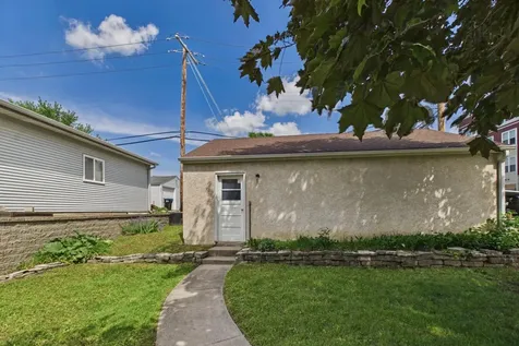 1802 Malvern Street Roseville MN 55113