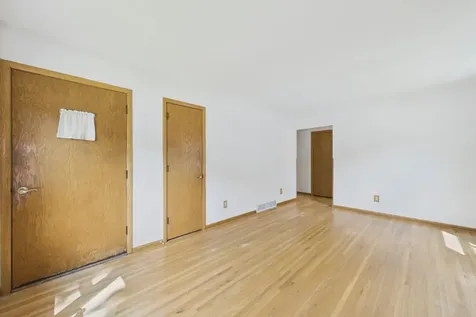 1802 Malvern Street Roseville MN 55113