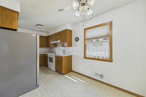 1802 Malvern Street Roseville MN 55113