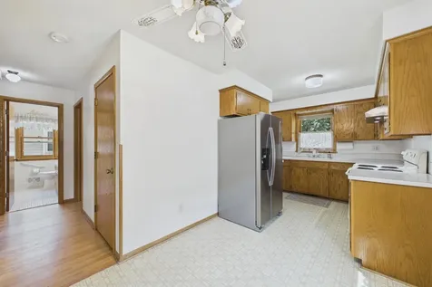 1802 Malvern Street Roseville MN 55113